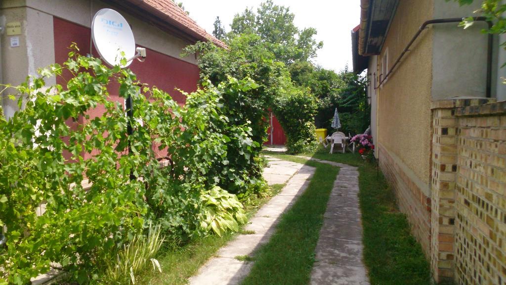 Apartamento Boris Apartman Gyula Exterior foto